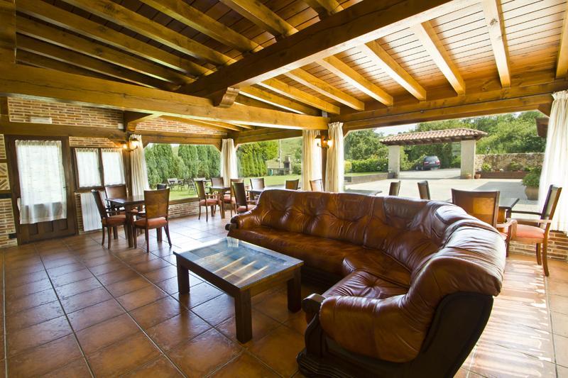 Hospedaje Granada San Vicente De La Barquera Eksteriør billede