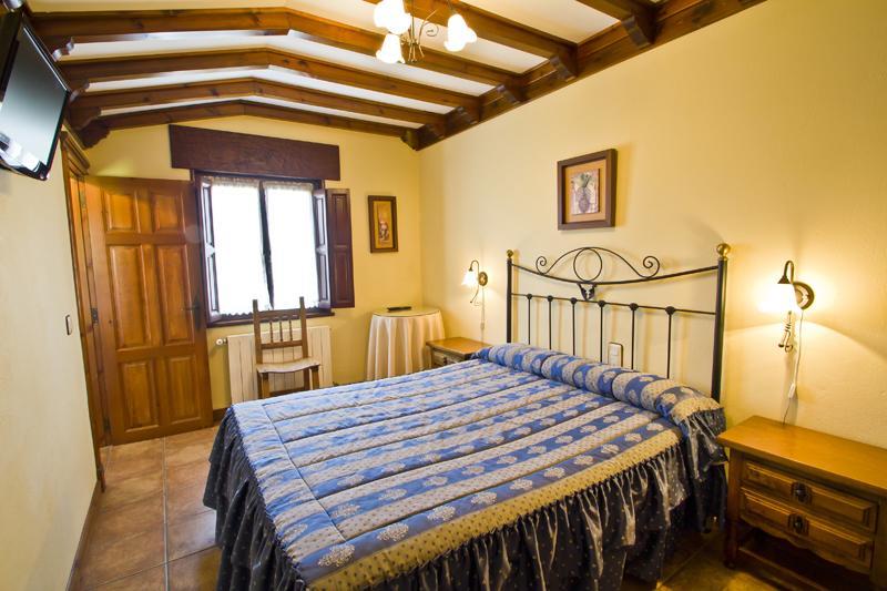 Hospedaje Granada San Vicente De La Barquera Værelse billede