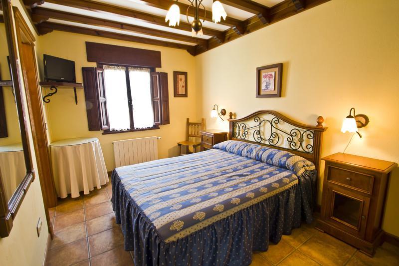 Hospedaje Granada San Vicente De La Barquera Værelse billede